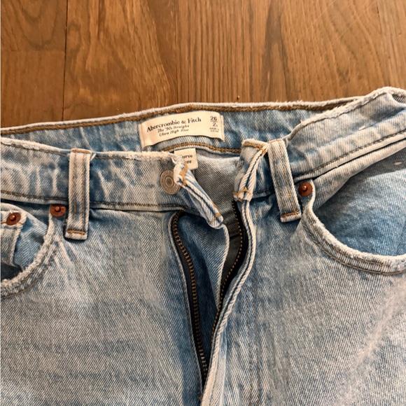 Abercrombie Blue Ultra High-Rise Straight Leg Jeans - Picture 3 of 3
